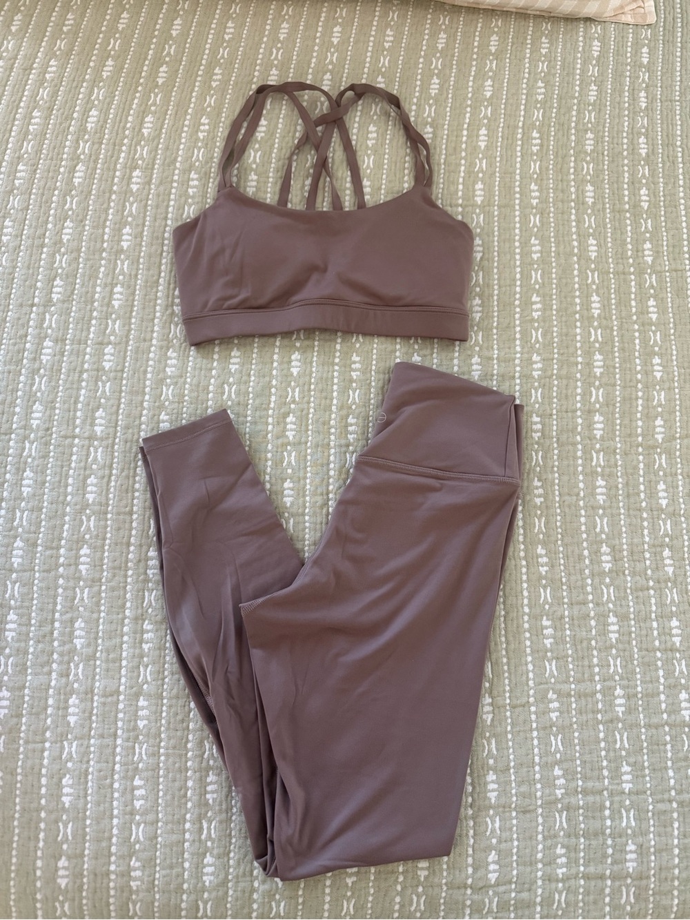 H&M Move Mauve Sports Bra